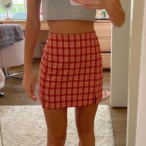 Brandy Melville cara skirt red